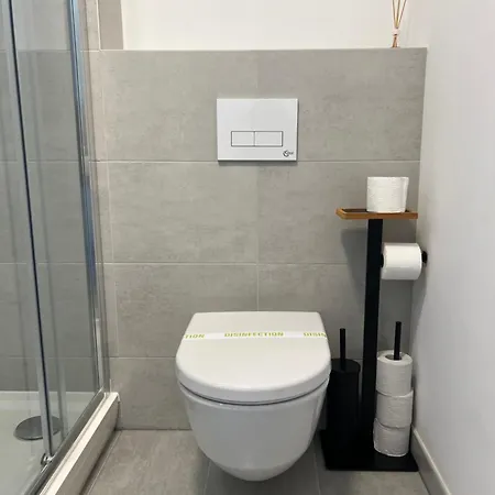 Skau Piano Family & Business Free Parking Apartment *