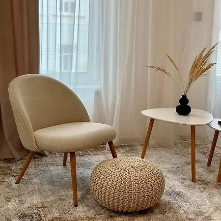 Skau Piano Family & Business Free Parking Apartment Bratislava